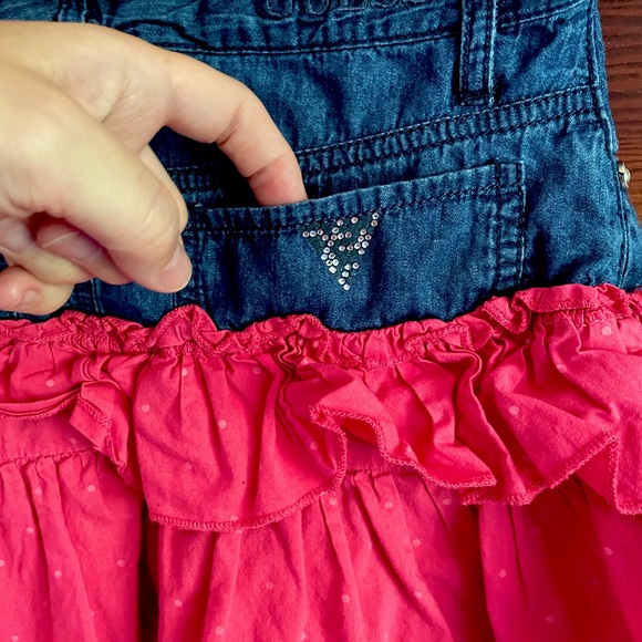 8 Guess Tiered Ruffle Chambray Denim Skirt, Fuchsia Pink Polka Dot, Crystals - Picture 5 of 12